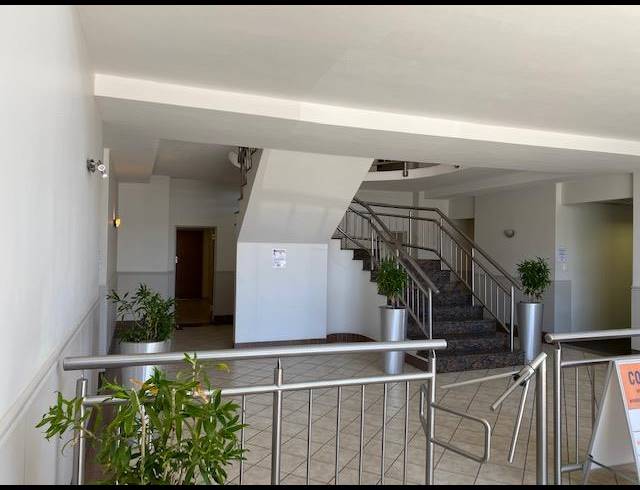 136M² RETAIL TO LET IN WESTLAKE